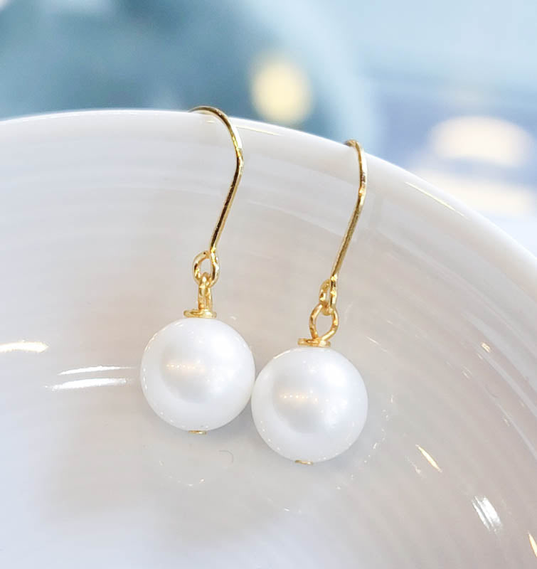 White Shell Pearl Earrings (G)